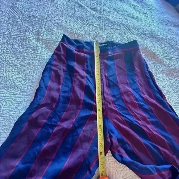 Express Bold Striped size 4 High-Waisted Maroon Navy Blue Wide-Leg woman’s Pants - Picture 4 of 16